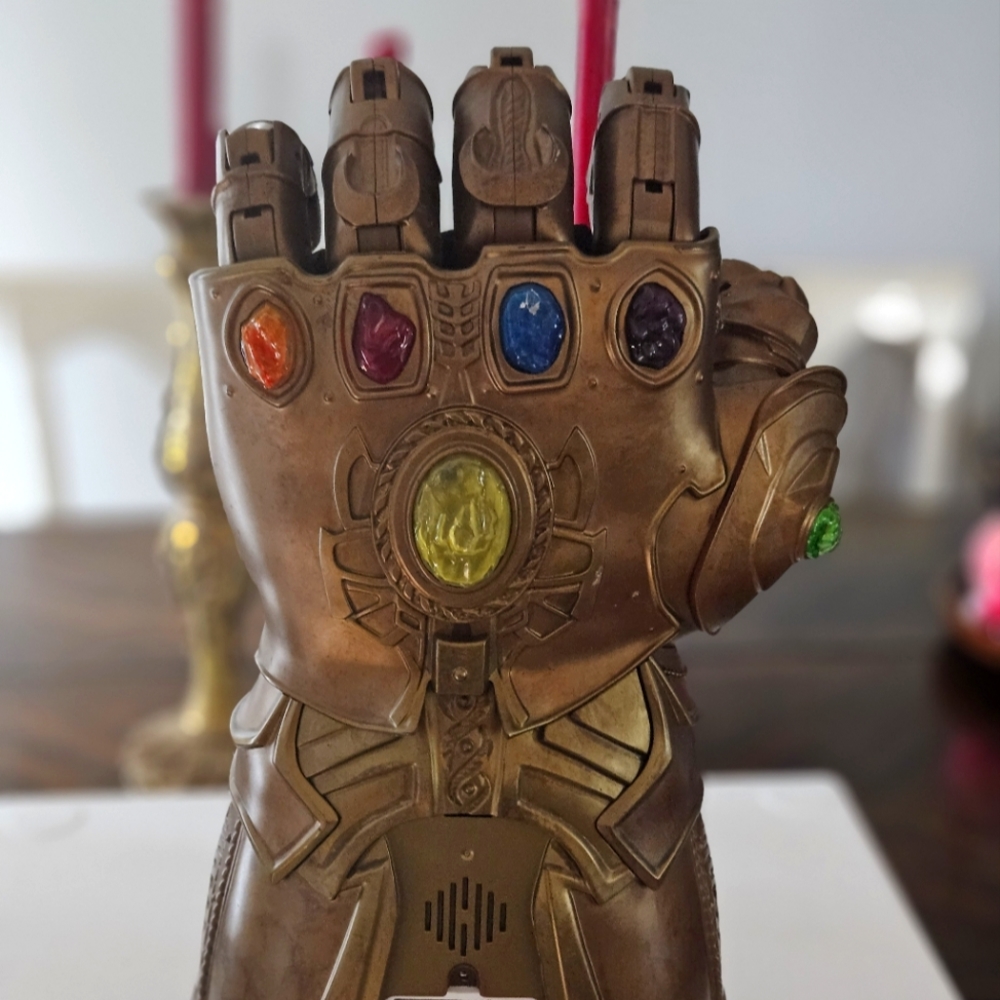Thanos's infinity gauntlet